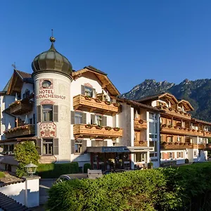 Staudacherhof In I Blick Aufs Zugspitzmassiv I Einzigartige Bayurvida Kueche جارمش بارتنكيرشن